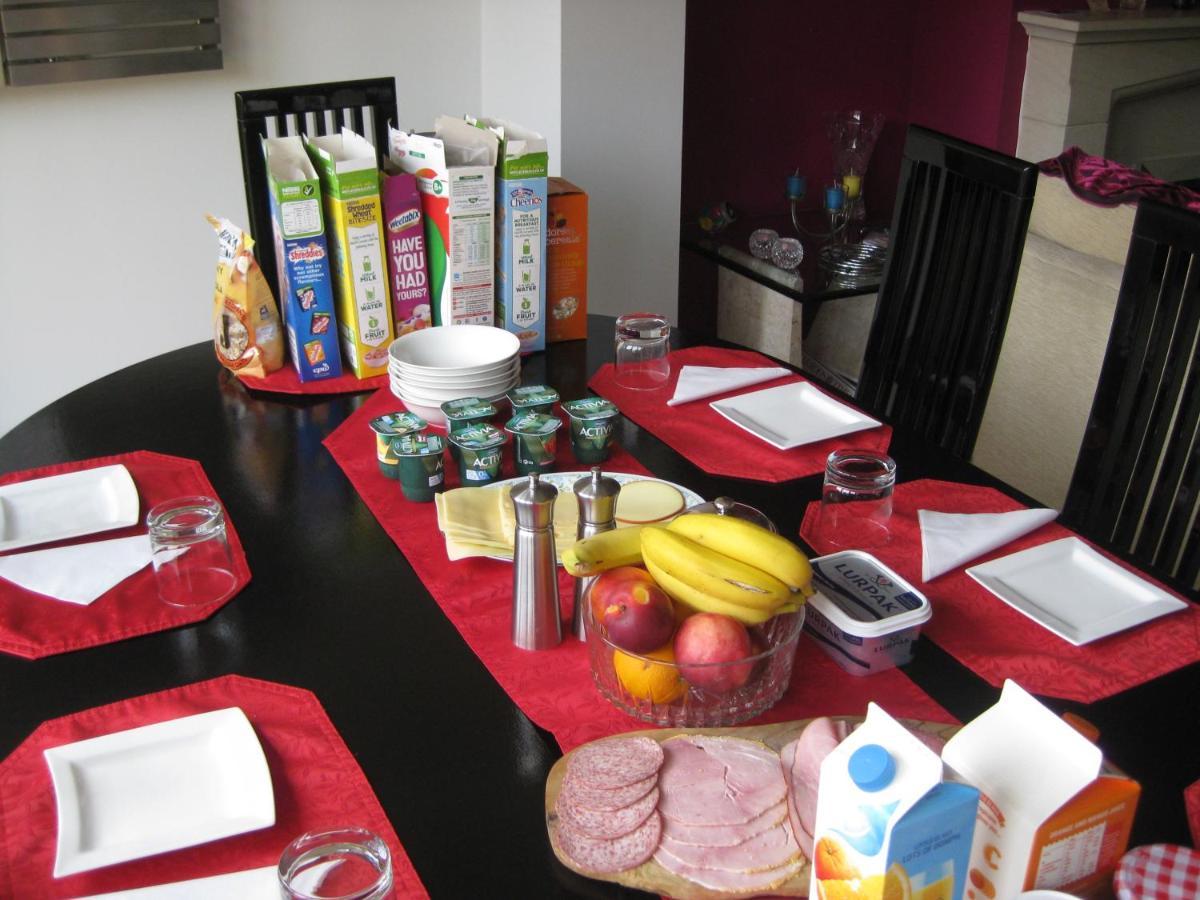 Brooklyn House Hotel Barnet Bagian luar foto